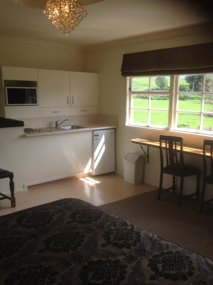 Woodlyn Park Motel