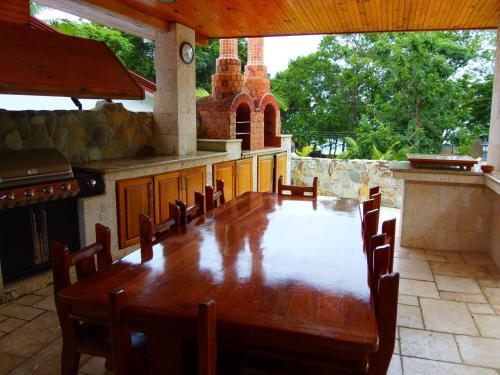 Spacious Casa Ken With Kawasaki Mule