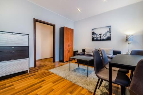 Eh Apartments - G�rna Street