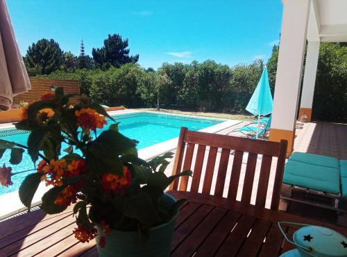Hostal Aljezur Experiences Surf & Lounge House
