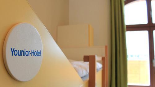 Hostal Younior-hotel