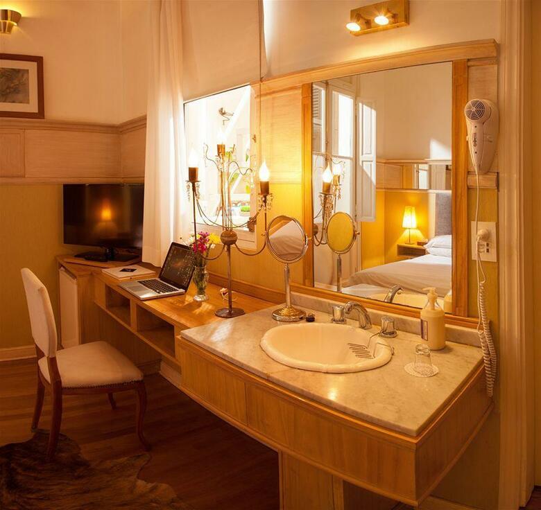 Hotel 1555 Malabia House
