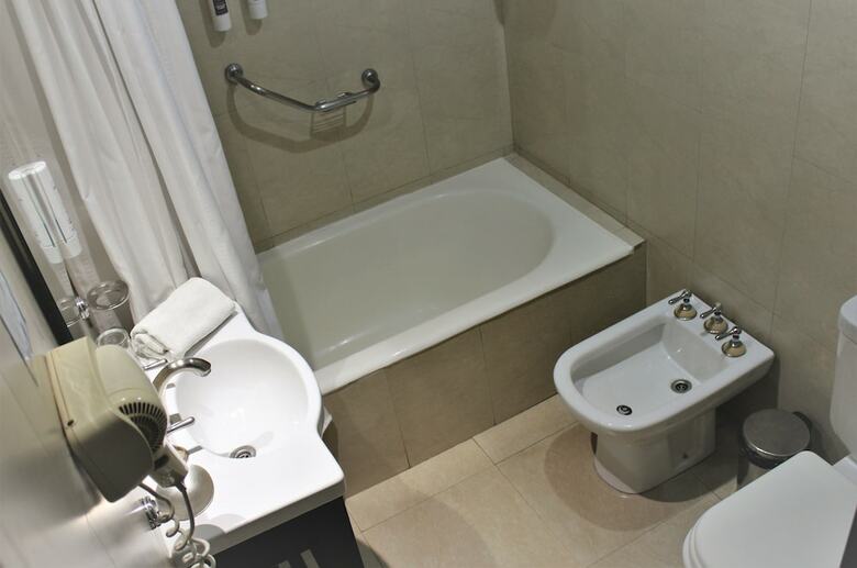 Hotel 8 De Octubre