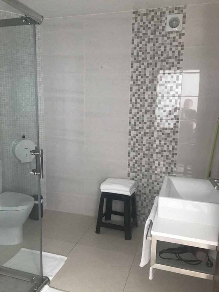 Hostal Peralux