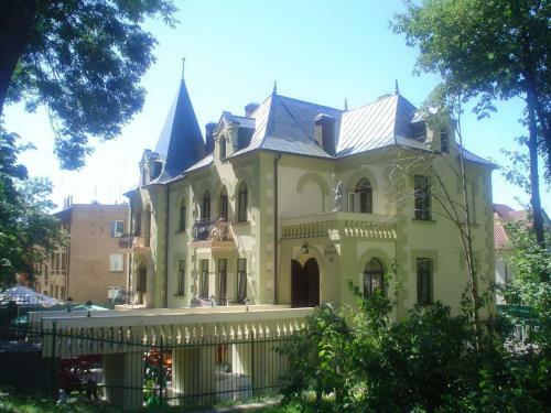 Bed & Breakfast Pensjonat Zamek Ders?awa