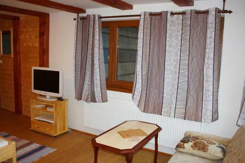 Hostal Chata Mir