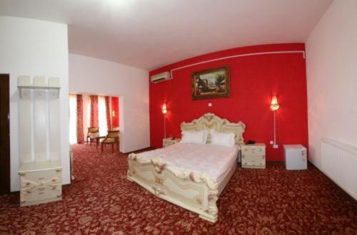 Bed & Breakfast Pensiunea Crown Royal