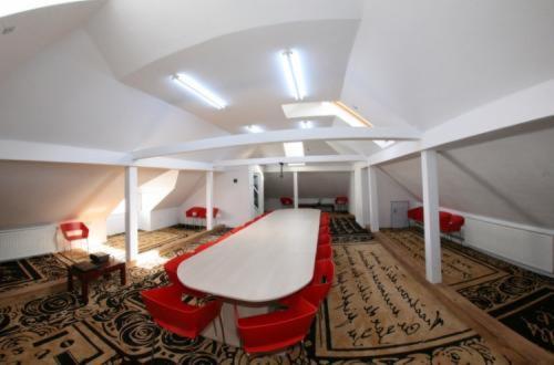 Bed & Breakfast Pensiunea Crown Royal
