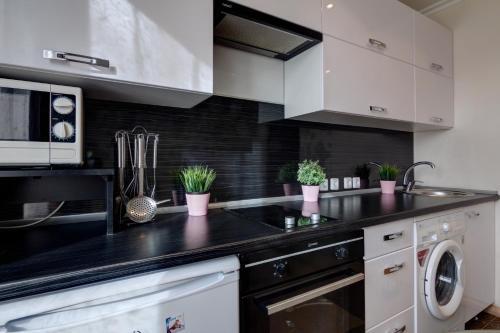 Innhome Apartments Rossiyskaya 167