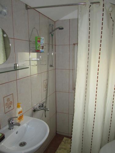 Garden City Apartment