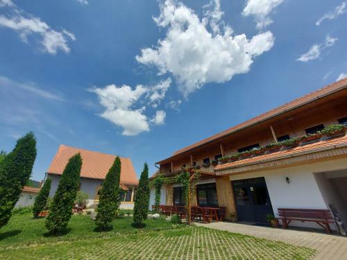 Bed & Breakfast Pensiunea Keisd