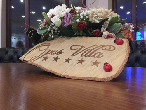 Hostal Opus Villa