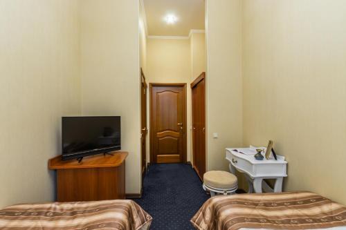 Pilau Business Hotel