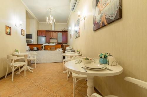 Pilau Business Hotel