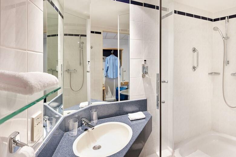 Hotel Express By Holiday Inn Hasselt