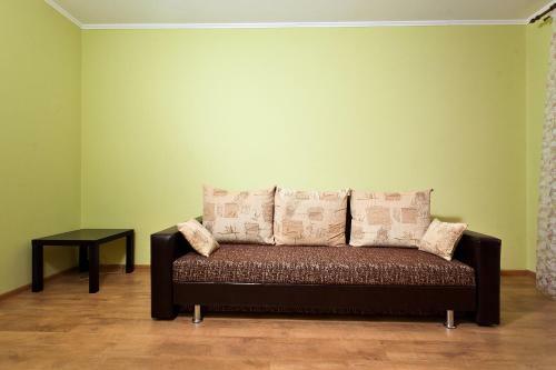 Apartments On Adoratskogo 4