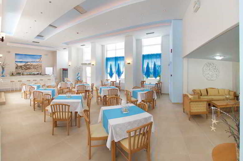 Summery Hotel