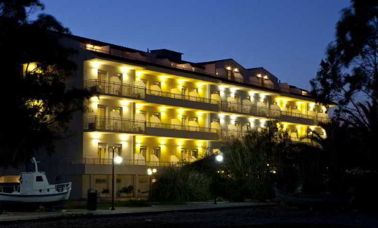 Summery Hotel