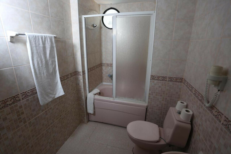 Hotel Tuntas Suites Altinkum