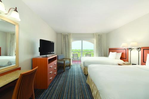 Hotel Embassy Suites Dorado Del Mar Beach & Golf Resort