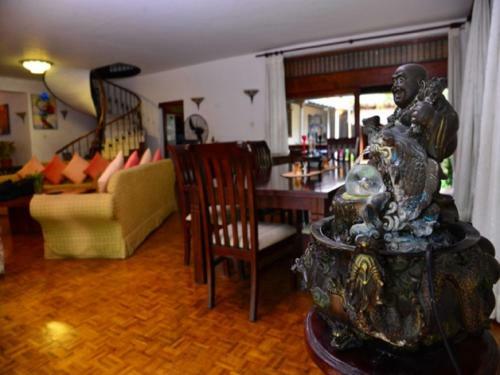 Lodge Colombo Villa (town House)