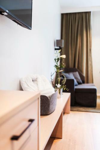 Rc Hotel Sport's & Business