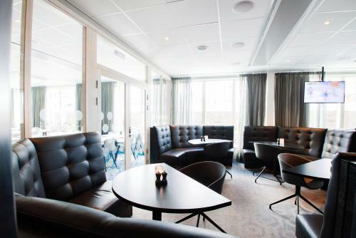Rc Hotel Sport's & Business