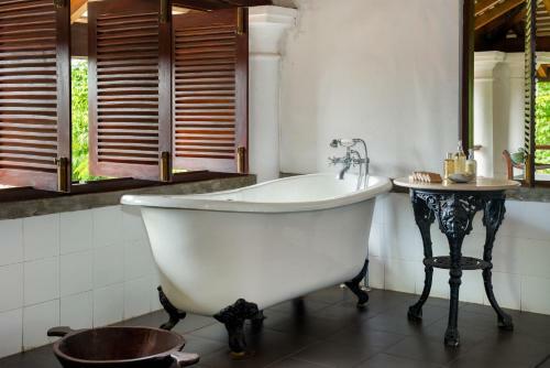 Hotel Tamarind Hill By Asia Leisure