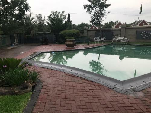 Hostal Tuscana Villa Guesthouse