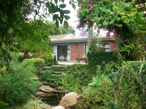 Hostal Aziza Guest House