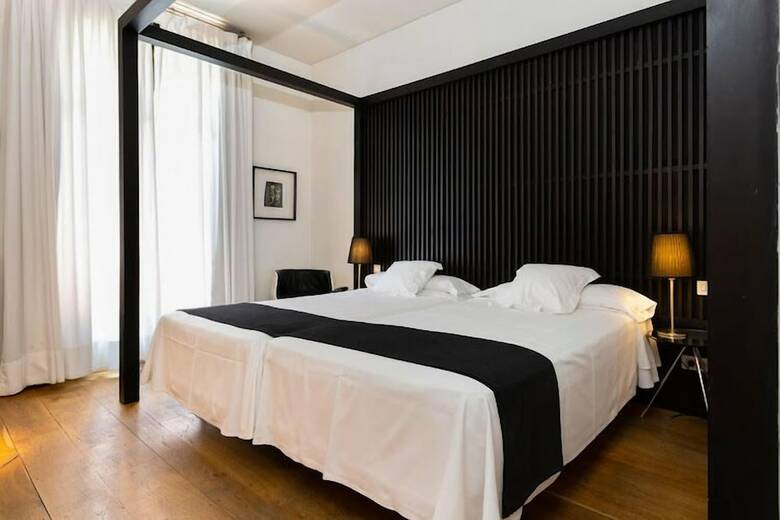 Hotel Market
