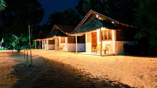 Hotel Ocean View Beach Resort - Kalpitiya
