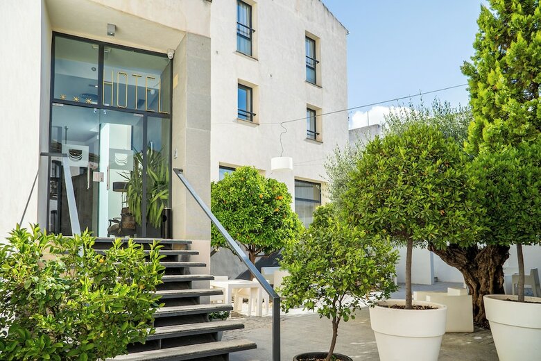Hotel Yit El Postigo