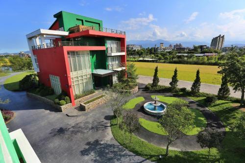 Lotung Stay B&B