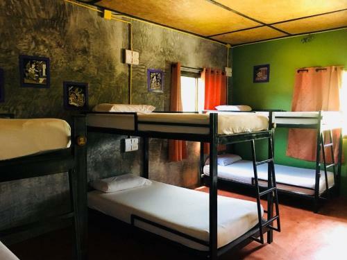 Baan Chalok Hostel