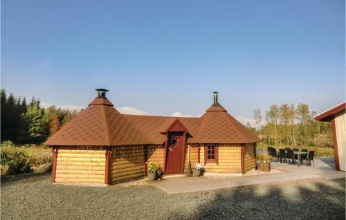 Three-bedroom Holiday Home In Huskvarne