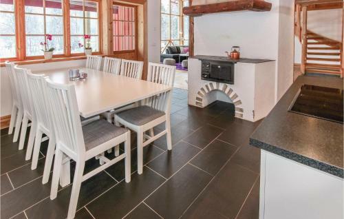 Two-bedroom Holiday Home In Jarvso
