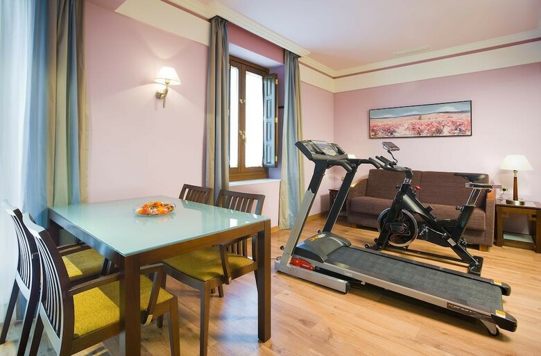Aparthotel Suites Gran V�a 44