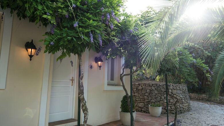 Hotel La Fuente De La Higuera