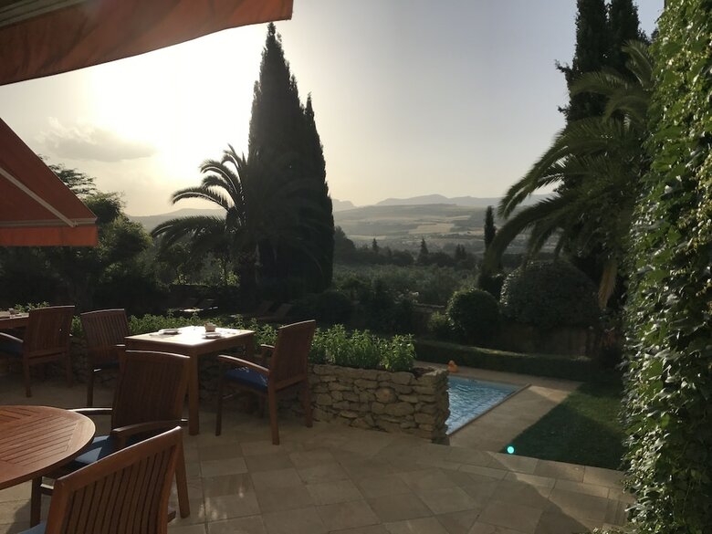 Hotel La Fuente De La Higuera