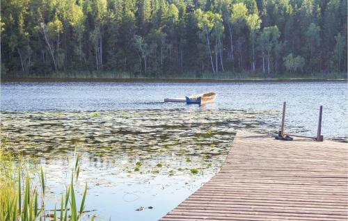 Two-bedroom Holiday Home In Stjarnhov