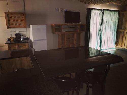 Hostal Rose Garden Overnight Stay