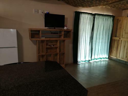 Hostal Rose Garden Overnight Stay