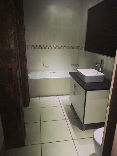 Hostal Rose Garden Overnight Stay