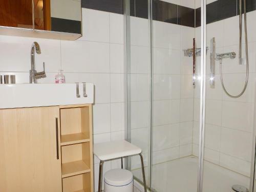 Apartment Almis-b�deli.1