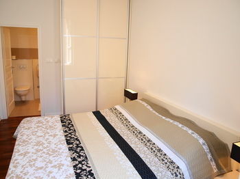 Miro Studio Apartments