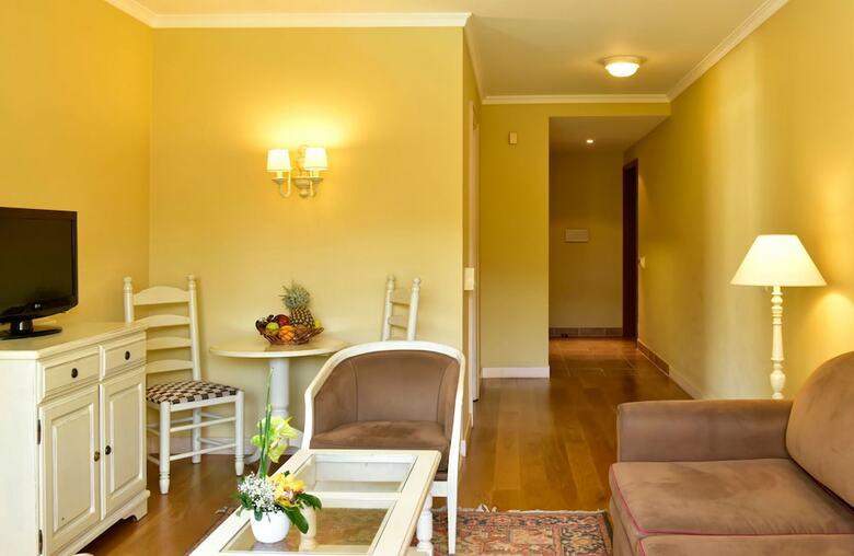 Pestana Village Garden Resort Aparthotel