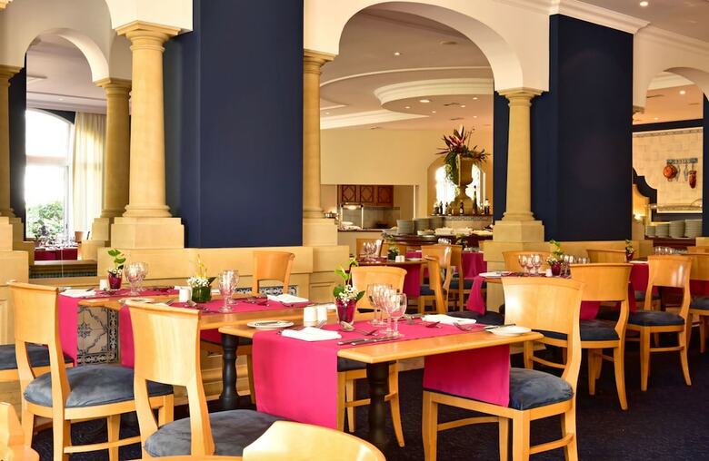 Pestana Village Garden Resort Aparthotel