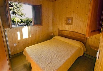 Apartamentos Camping Carlos III
