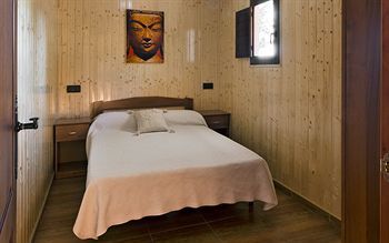 Apartamentos Camping Carlos III